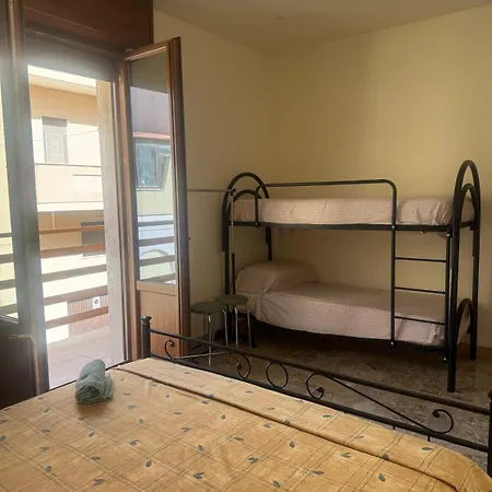 Daire Bilocale Via Filomarini Vicino Corso Roma *